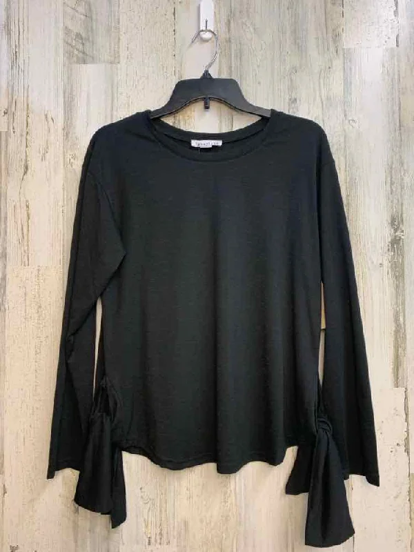 NWT LOVERICHE Tops Size M Black LONG SLEEVES TOP