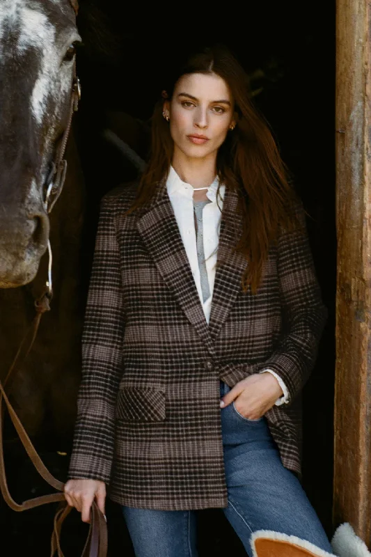 Z Supply: Kingston Relaxed Plaid Blazer in Latte